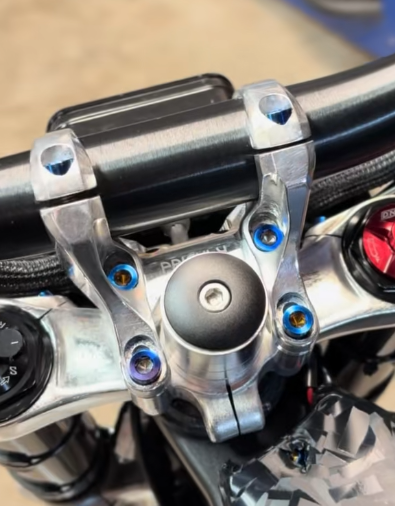 TITANIUM DIRECT MOUNT STEM BOLTS (set of 4)